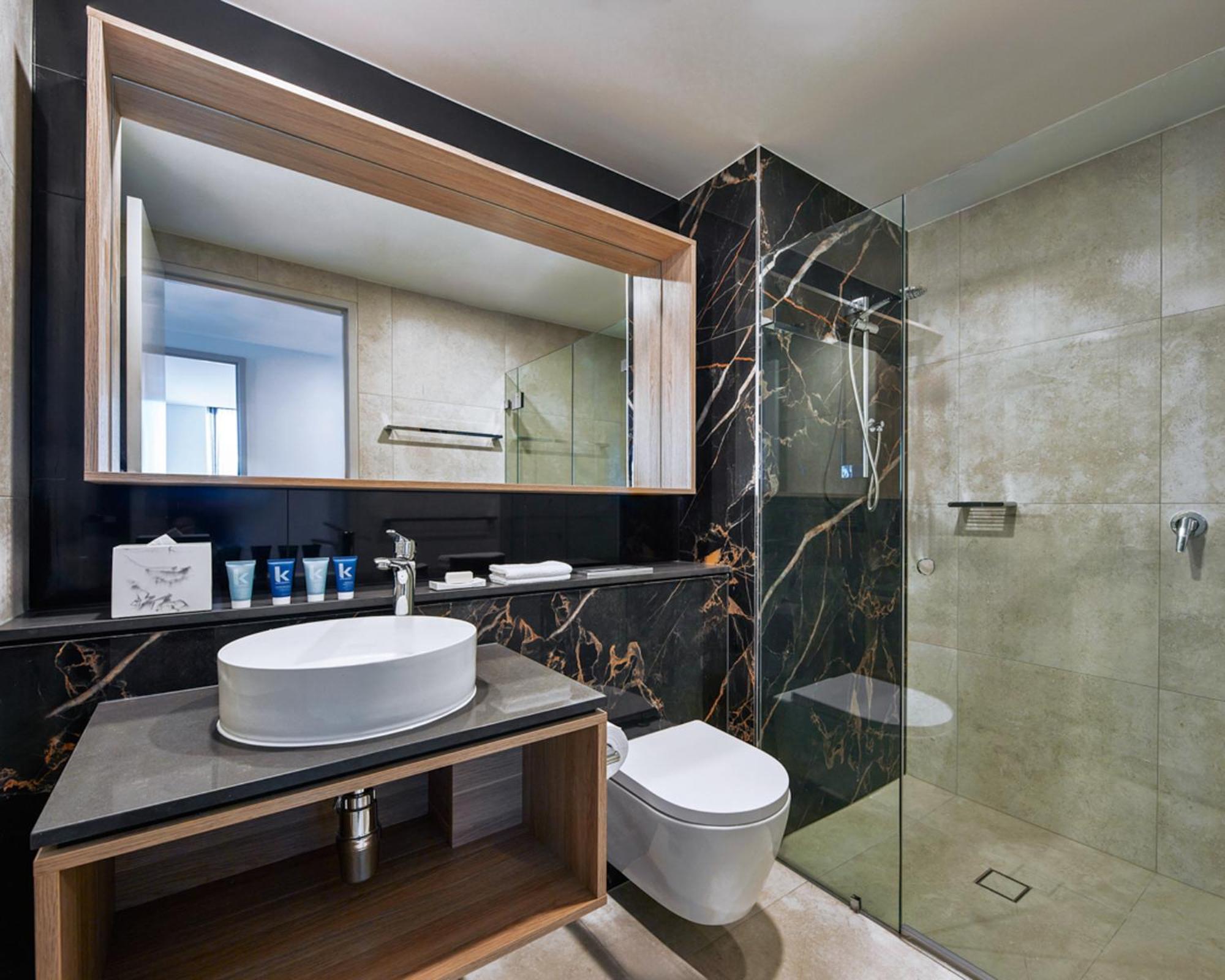 Meriton Suites Liverpool Extérieur photo Bathroom