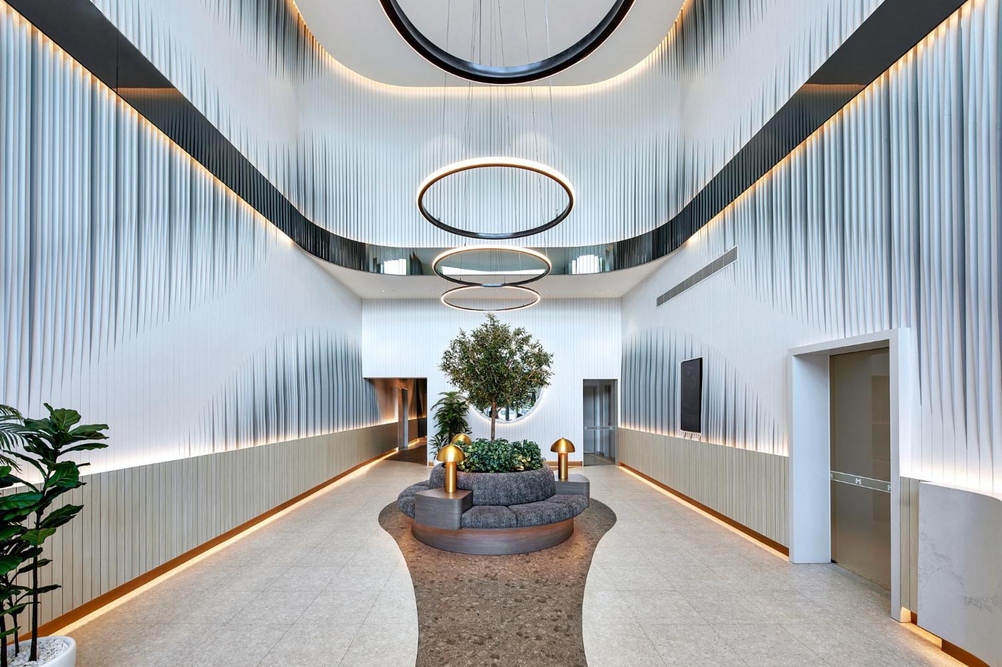 Meriton Suites Liverpool Extérieur photo The lobby of the hotel